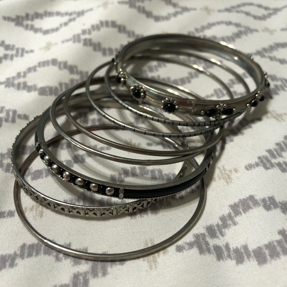🌻Silver Bangle Set - Picture 4 of 5